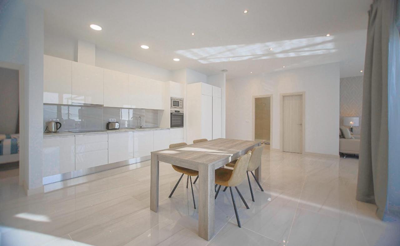 Atlantico Plaza Suite 6A - 2 Beds - 2 Baths Puerto del Carmen  Exteriér fotografie