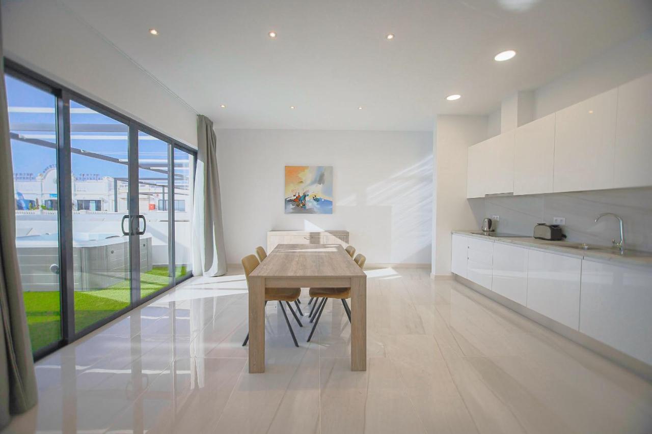 Atlantico Plaza Suite 6A - 2 Beds - 2 Baths Puerto del Carmen  Exteriér fotografie